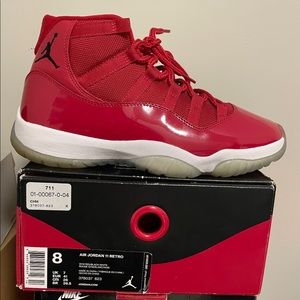 Jordan 11 retro! Like new size 8
